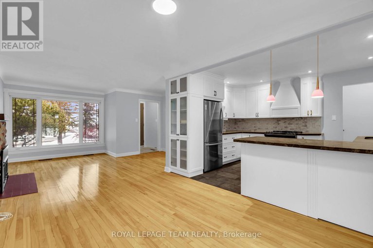 28363169/638-coronation-avenue/riverview-park/ottawa/ontario/K1G0M5_8