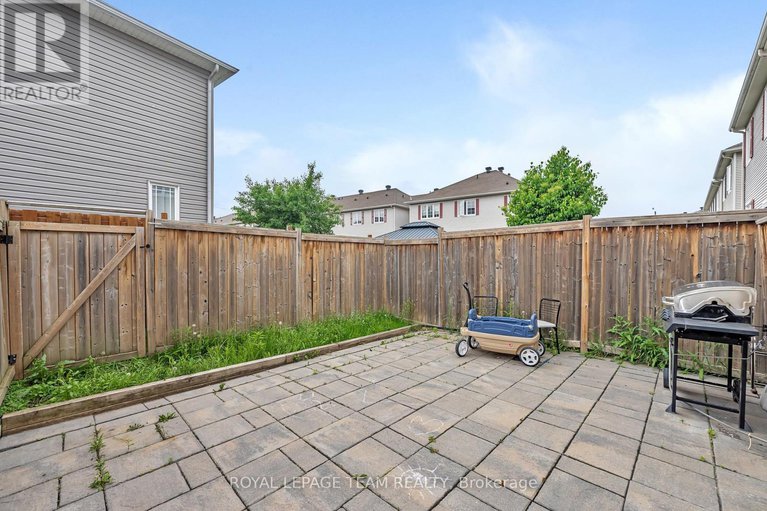 28509479/625-pepperville-crescent/emerald-meadowstrailwest/ottawa/ontario/K2M0E8_21