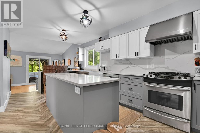 28477171/135-acklam-terrace/morgans-grantsouth-march/ottawa/ontario/K2K2J4_9