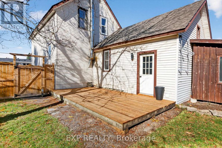 29046409/95-main-street-e/almonte/mississippi-mills/ontario/K0A1A0_42