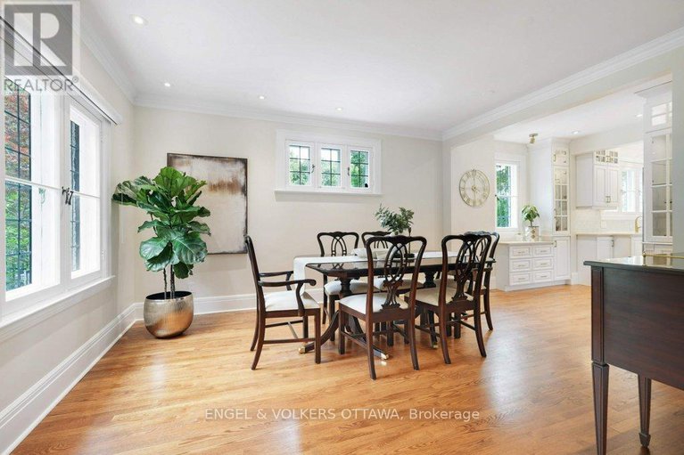 28886489/386-ashbury-road/rockcliffe/ottawa/ontario/K1M0R8_10