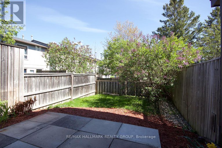 28266606/d-3-spring-grove-lane/pheasant-run/ottawa/ontario/K2J2C5_35
