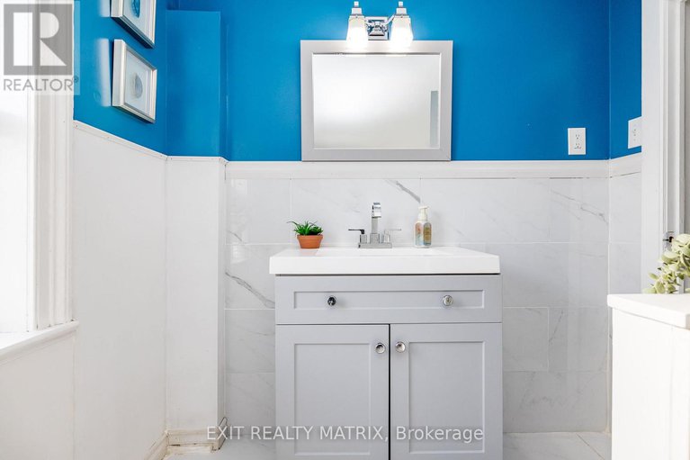 29086083/107-george-street/lanark-highlands-lanark-village/lanark-highlands/ontario/K0G1K0_38