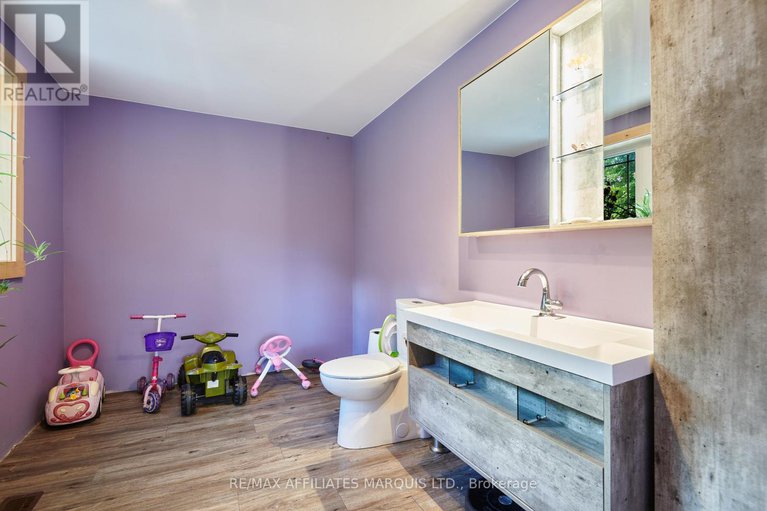 28647172/15763-county-road-43-road/north-stormont-finch-twp/north-stormont/ontario/K0C1K0_17