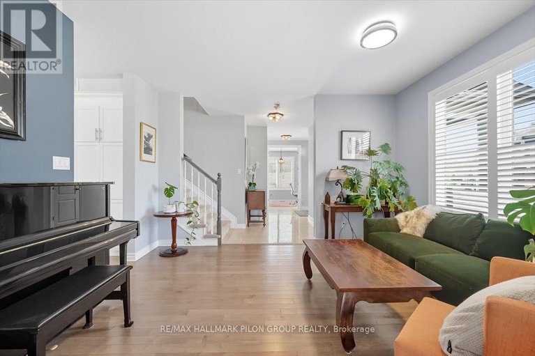 28956956/200-enclave-walk/mer-bleuebradley-estatesanderson-park/ottawa/ontario/K1W0J4_14