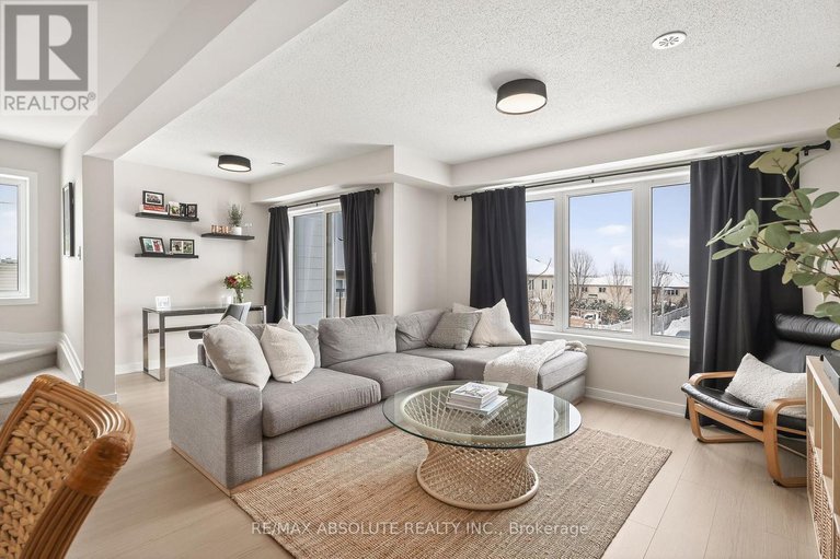 29403611/790-kinstead-private/stittsville-north/ottawa/ontario/K2S3B3_15