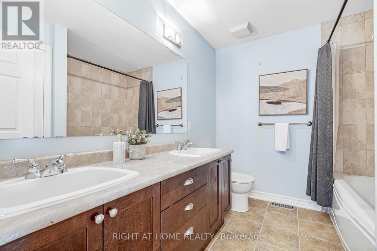 28630070/317-glenbrae-avenue/morgans-grantsouth-march/ottawa/ontario/K2W0B9_32