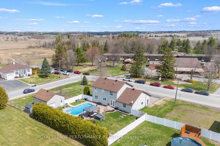 29639798/434-lemay-street/clarencerockland-twp/clarence-rockland/ontario/K0A1N0_3