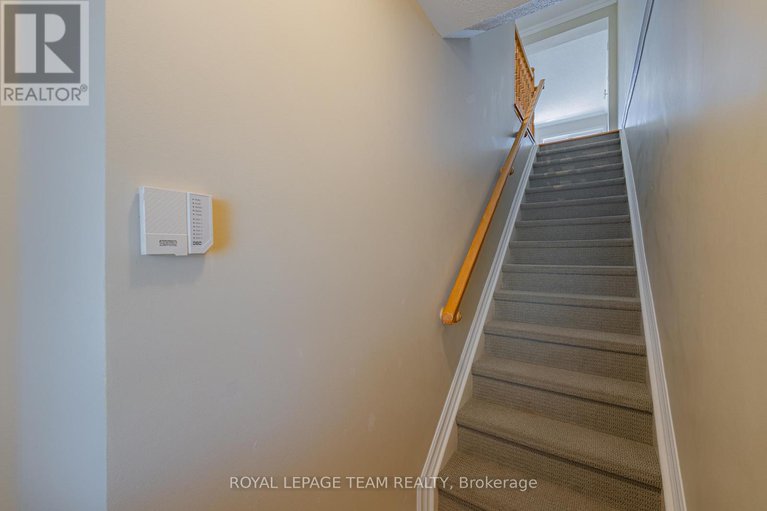 28962046/1650-locksley-lane/beaconwood/ottawa/ontario/K1J1B6_9