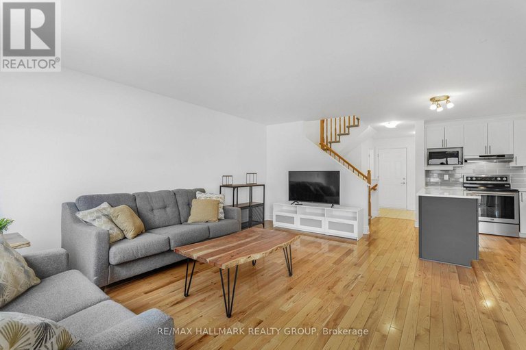 29237591/242-dion-avenue/town-of-rockland/clarence-rockland/ontario/K4K0M3_14