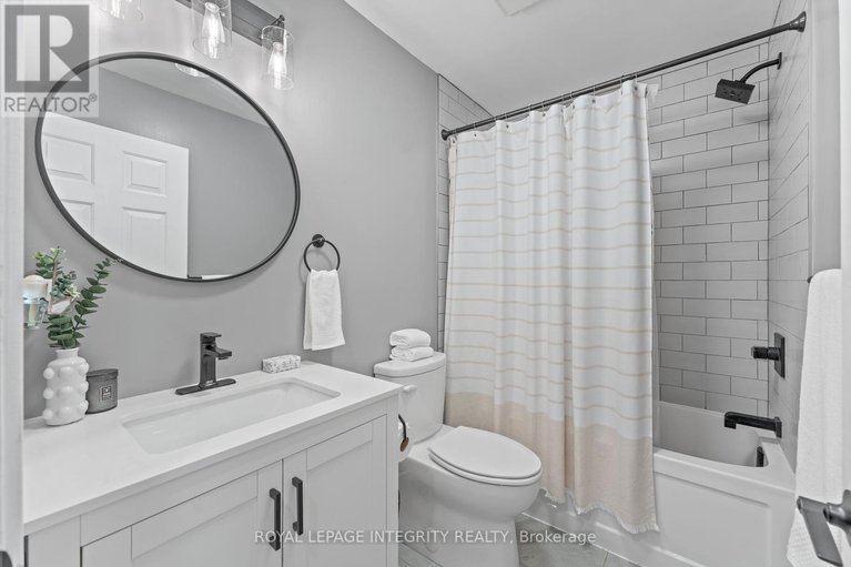 28802076/6-aimee-lane/north-grenville-twp-kemptville-south/north-grenville/ontario/K0G1S0_23