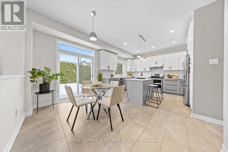 29259363/32-eliza-crescent/stittsville-south/ottawa/ontario/K2S2A3_15