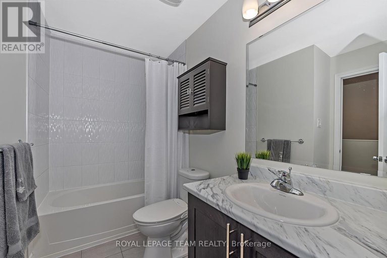 28666129/887-kilbirnie-drive/half-moon-bay/ottawa/ontario/K2J6G6_16