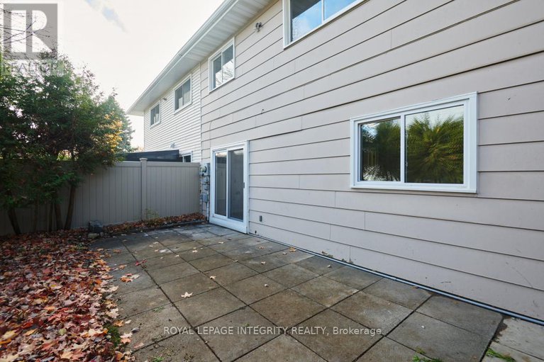 29079650/3-ashwick-court/craig-henrywoodvale/ottawa/ontario/K2G3S4_30