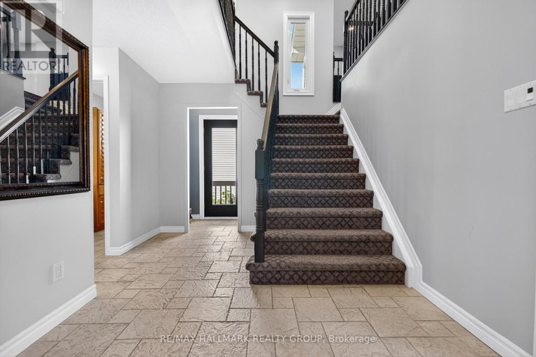 29338988/1354-gaultois-avenue/chateauneuf/ottawa/ontario/K1C3G6_6