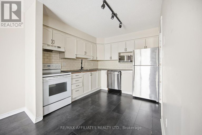 29040034/128-dunham-street/carleton-place/carleton-place/ontario/K7C4M8_8