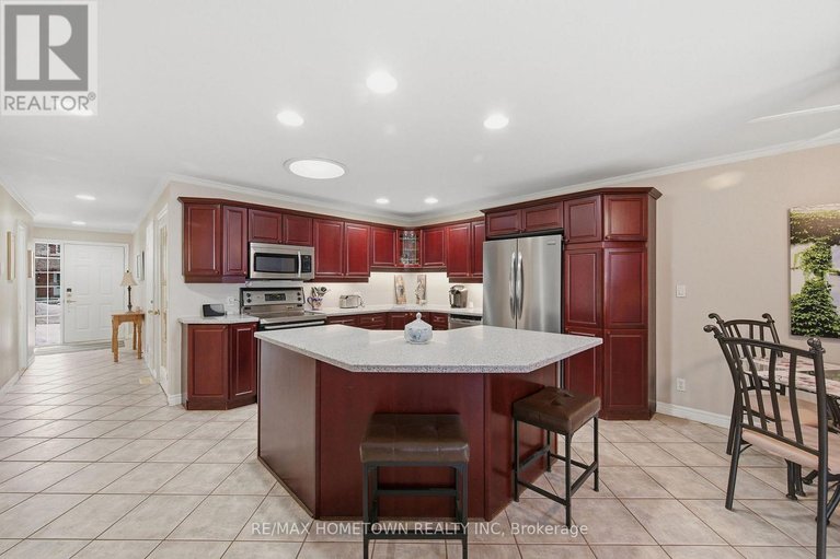 29672154/125-butlers-crescent/brockville/brockville/ontario/K6V7K8_8