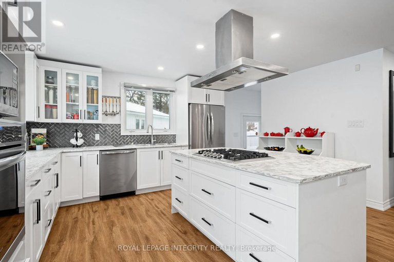 29249716/16-st-andrews-circle/glencairnhazeldean/ottawa/ontario/K2L1L3_9