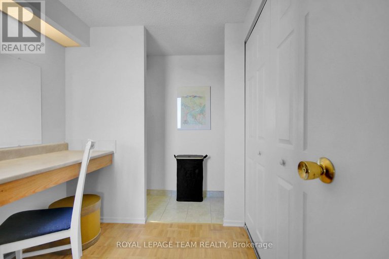 28811333/1808-1285-cahill-drive/south-keys/ottawa/ontario/K1V9A7_24
