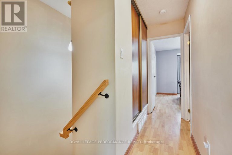 28412769/61-3344-uplands-drive/hunt-club/ottawa/ontario/K1V9R9_20