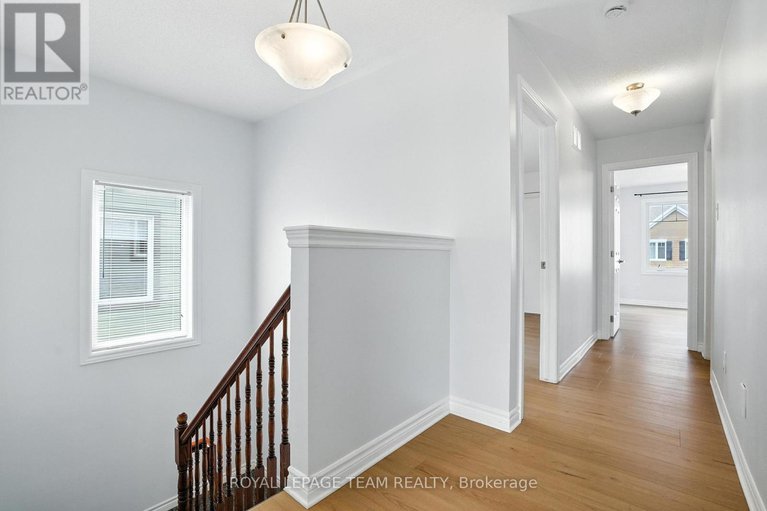 28607795/495-coldwater-crescent/emerald-meadowstrailwest/ottawa/ontario/K2M0J4_24
