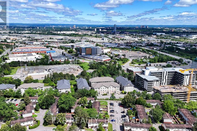 28648691/g-330-everest-private/elmvale-acres/ottawa/ontario/K1G4E4_28