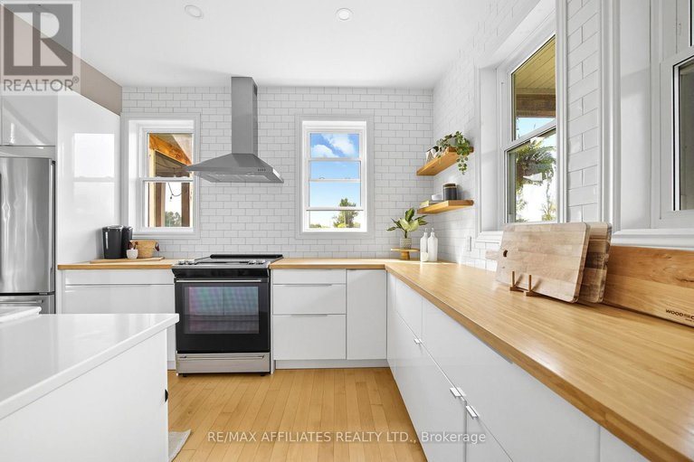 28901435/267-roberts-road/lanark-highlands-lanark-village/lanark-highlands/ontario/K0G1K0_12