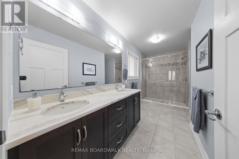 29641408/211-mckenny-street/mississippi-mills-ramsay-twp/mississippi-mills/ontario/K0A1A0_32