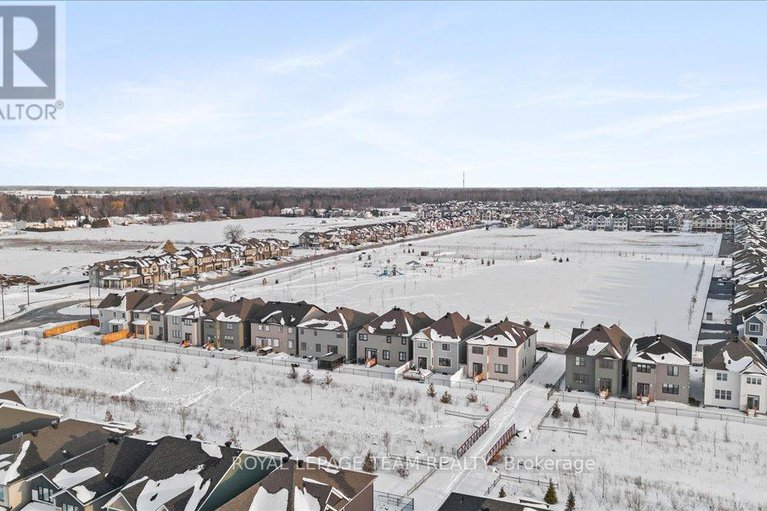 29369220/60-green-ash-avenue/goulbourn-twp-from-franktown-rdsouth-to-rideau/ottawa/ontario/K0A2Z0_48