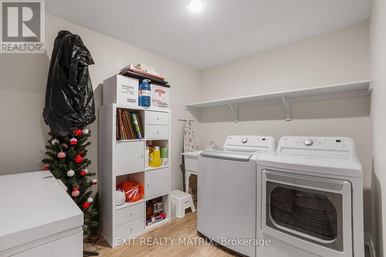 28647082/9-sarah-street/casselman/casselman/ontario/K0A1M0_26