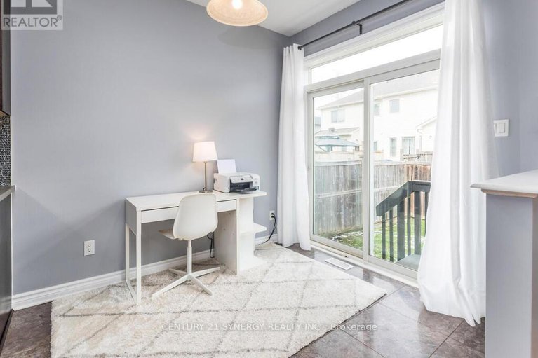 29136058/634-moorpark-avenue/emerald-meadowstrailwest/ottawa/ontario/K2M0H8_12