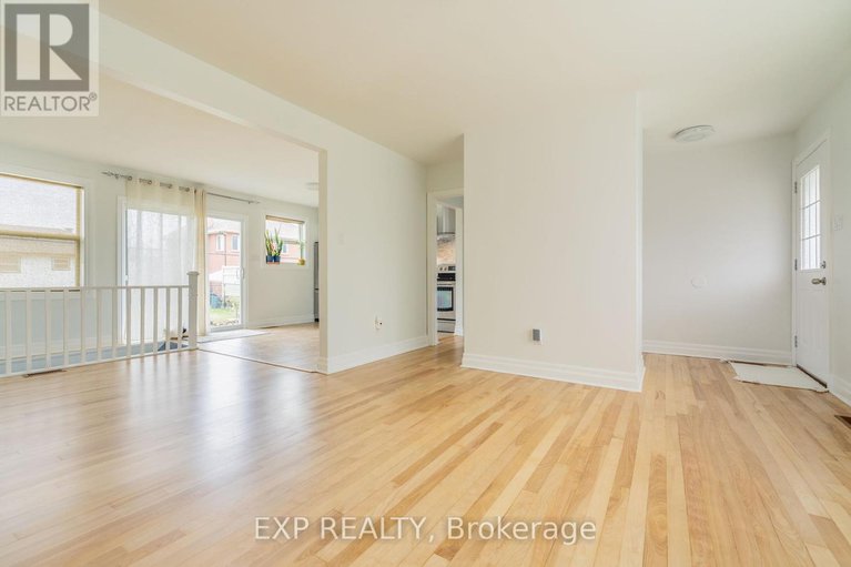 28811439/1954-rosebella-avenue/blossom-parkleitrim/ottawa/ontario/K1T1G7_5