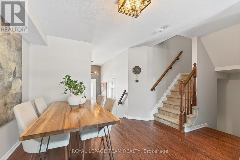 29446610/242-opus-street/emerald-meadowstrailwest/ottawa/ontario/K2S0J1_19