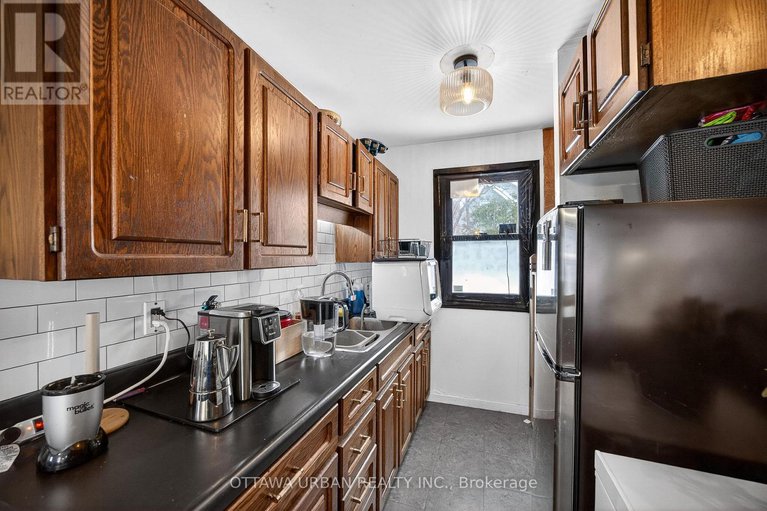 29249912/951-merivale-road/carlington/ottawa/ontario/K1Z6A3_30