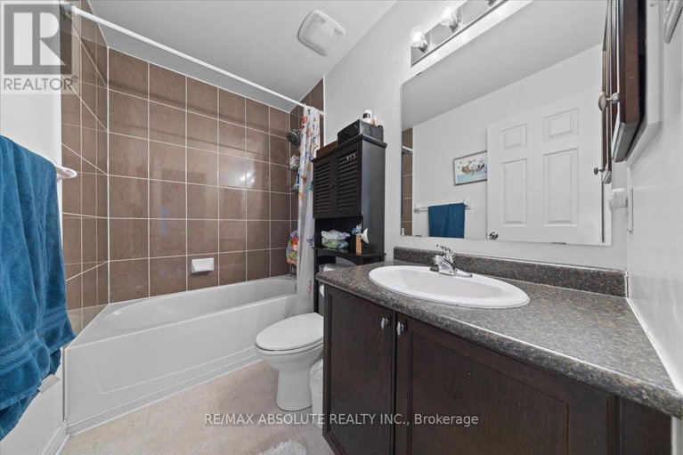 28140493/344-amici-terrace/emerald-meadowstrailwest/ottawa/ontario/K2S0J4_18