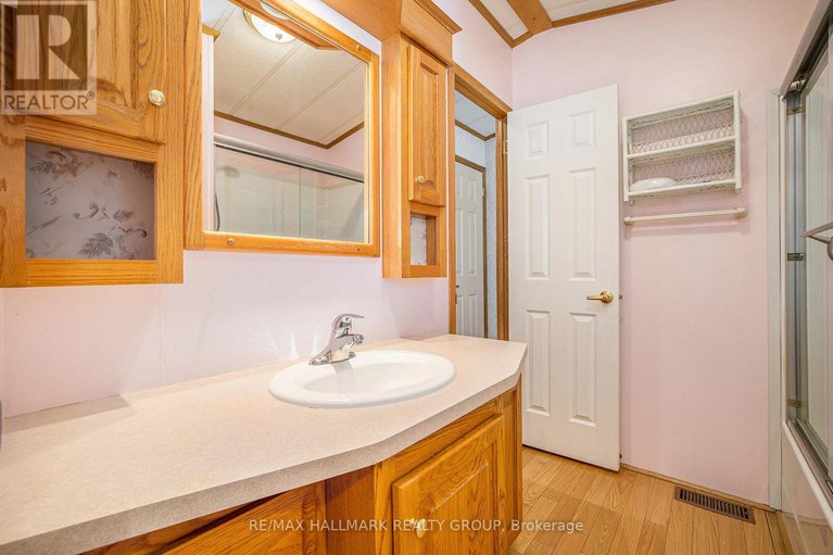 28254683/10-yvette-private/remainder-of-stittsville-area/ottawa/ontario/K0A1B0_15