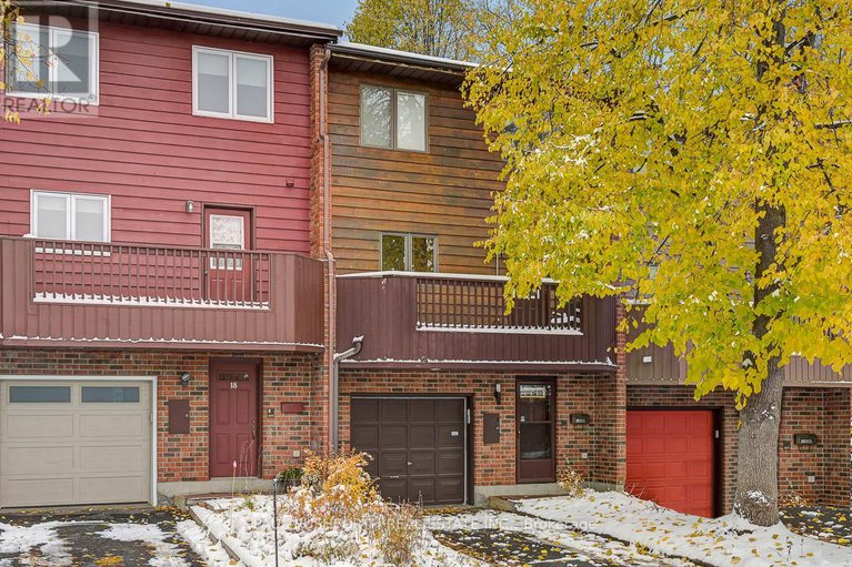 28804732/16-oakley-avenue/bayshore/ottawa/ontario/K2B6M6_1