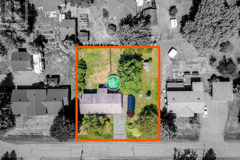 28780617/18223-oak-drive/south-glengarry-charlottenburgh-twp/south-glengarry/ontario/K0C2J0_38