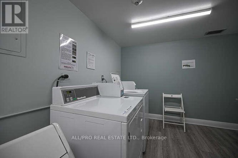 28203485/2951-riverside-drive-e/mooneys-bayriverside-park/ottawa/ontario/K1V8W6_16