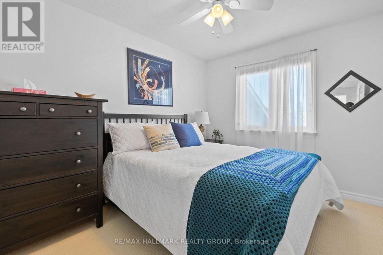 29480855/219-jersey-tea-circle/riverside-southgloucester-glen/ottawa/ontario/K1V2L4_17