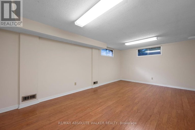 28746001/1439-metz-crescent/carson-meadows/ottawa/ontario/K1K3Z9_36