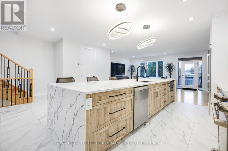 29317173/1709-fisher-ave-avenue/carleton-heights/ottawa/ontario/K2C1X9_16