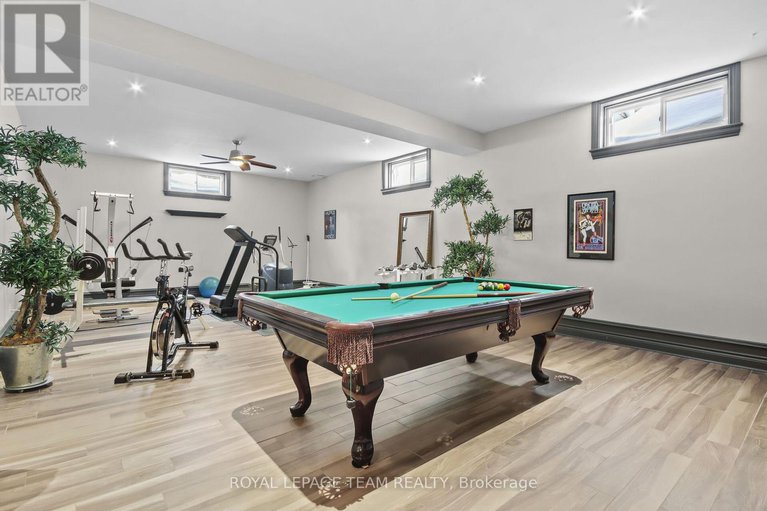 28765946/5849-queenscourt-crescent/manotick-east-to-manotick-station/ottawa/ontario/K4M1K3_36
