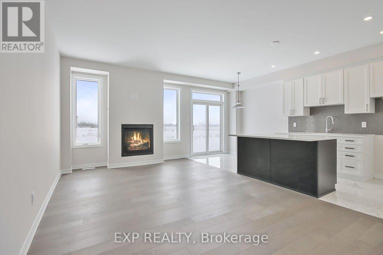 28500321/1928-hawker-private/huntley-ward-south-east/ottawa/ontario/K0A1L0_4