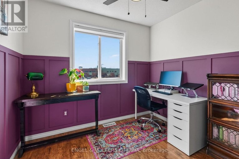 29596735/1499-corsham-avenue/fallingbrookpineridge/ottawa/ontario/K4A3M6_28