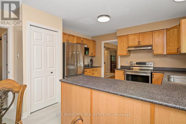 28360692/1248-anoka-street/ridgemont/ottawa/ontario/K1V6C6_12