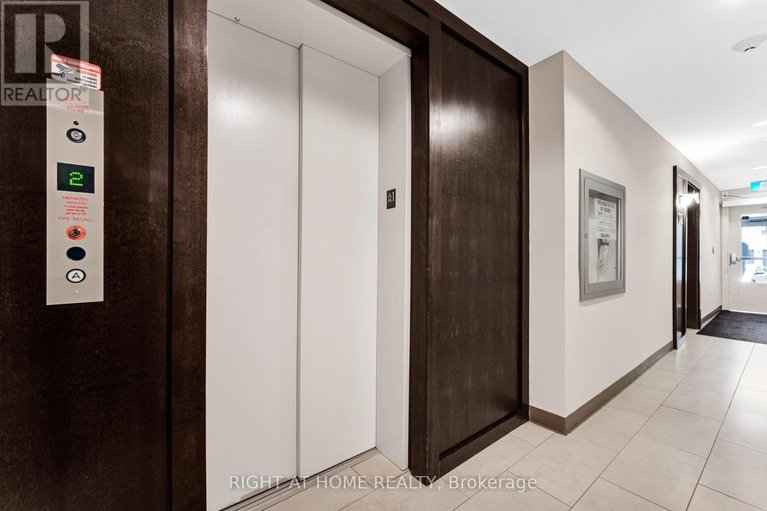 27988328/403-100-montblanc-pvt/convent-glen-north/ottawa/ontario/K1C0B3_23