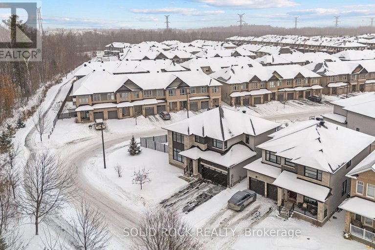 29234213/242-shinleaf-crescent/mer-bleuebradley-estatesanderson-park/ottawa/ontario/K1W0J2_40
