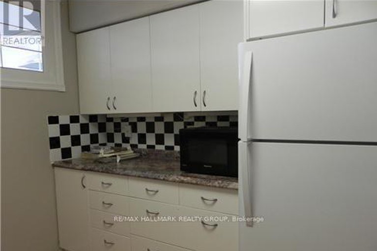 28431670/2508-1500-riverside-drive/riverview-park/ottawa/ontario/K1G4J4_8