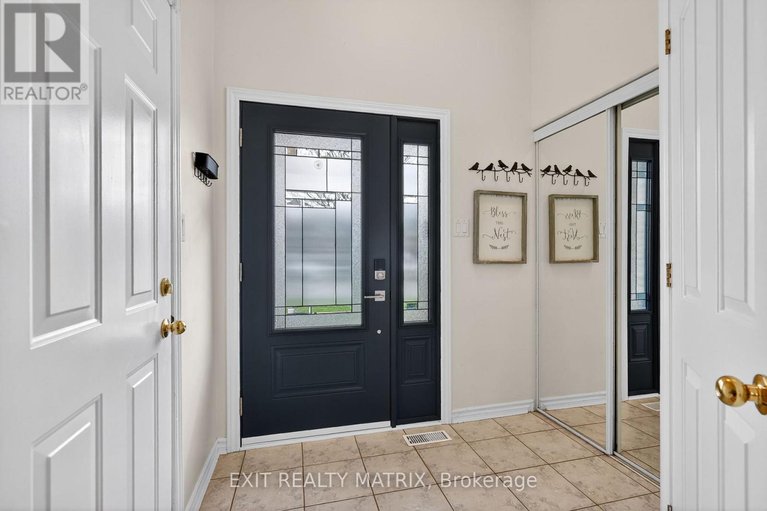 29656058/292-stiver-street/village-of-russell/russell/ontario/K4R1G8_3